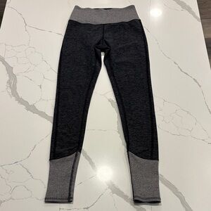 Alo High Waist Leggings ~ XS ~ Dark Grey/Dove Grey